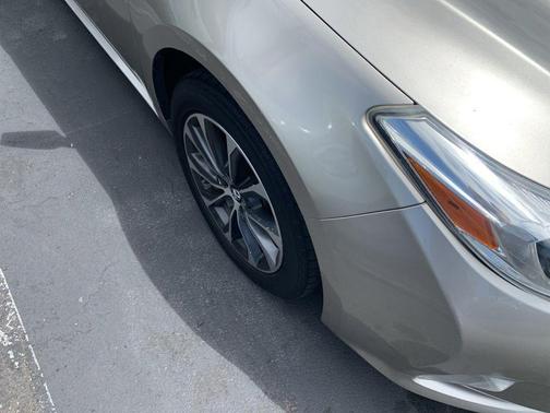 Creme Brulee Mica 2016 Toyota Avalon XLE
