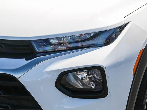 Summit White 2023 Chevrolet Trailblazer LT