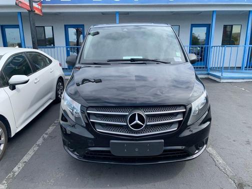 Jet Black 2020 Mercedes-Benz Metris Base
