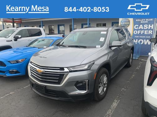 2023 Chevrolet Traverse LT Cloth