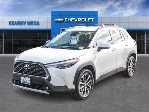 Wind Chill Pearl 2022 Toyota Corolla Cross XLE