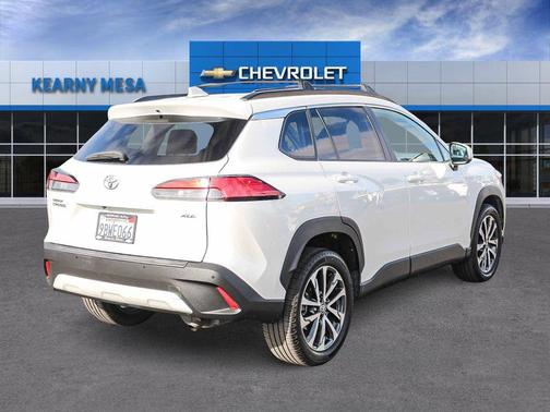 Wind Chill Pearl 2022 Toyota Corolla Cross XLE