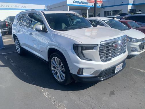 2024 GMC Acadia Denali