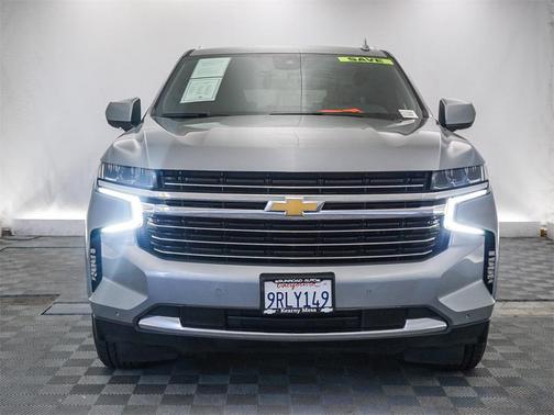 2023 Chevrolet Suburban LT