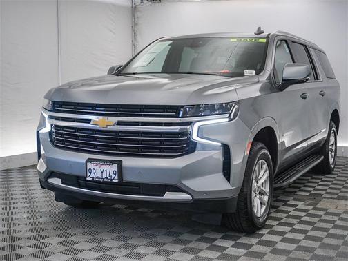 2023 Chevrolet Suburban LT
