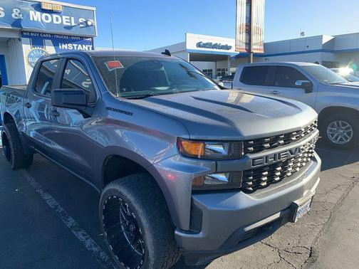 2022 Chevrolet Silverado 1500 Custom