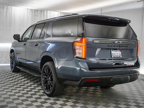 2021 Chevrolet Suburban RST