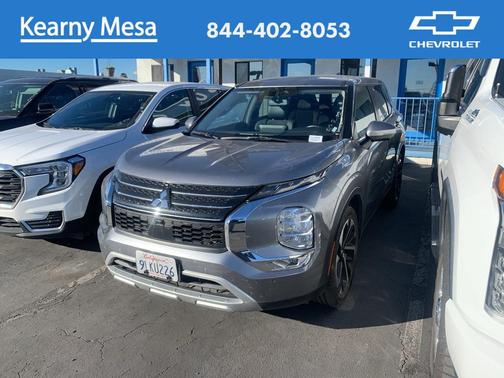 2024 Mitsubishi Outlander SE