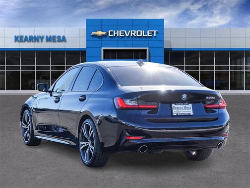 2022 BMW 330e iPerformance