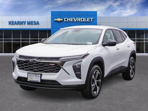 Summit White 2026 Chevrolet Trax 1RS