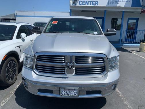 Bright Silver Clearcoat Metallic 2018 RAM 1500 Big Horn