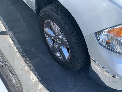 Bright Silver Clearcoat Metallic 2018 RAM 1500 Big Horn
