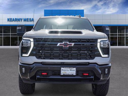 White Sands 2026 Chevrolet Silverado 2500 ZR2