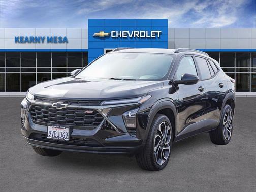 Mosaic Black Metallic 2025 Chevrolet Trax 2RS