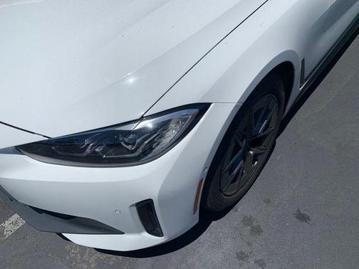 Alpine White 2024 BMW i4 Gran Coupe xDrive40