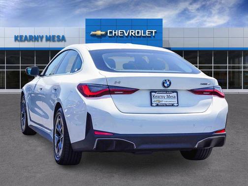 Alpine White 2024 BMW i4 Gran Coupe xDrive40