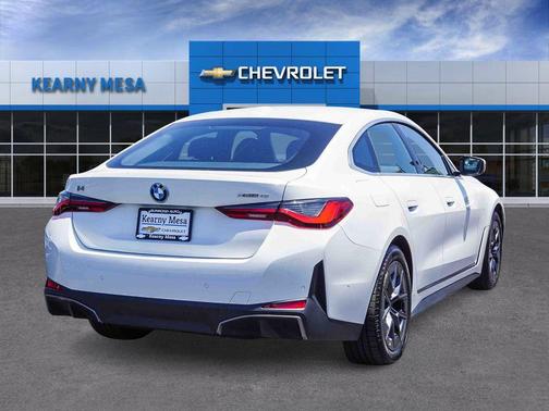 Alpine White 2024 BMW i4 Gran Coupe xDrive40