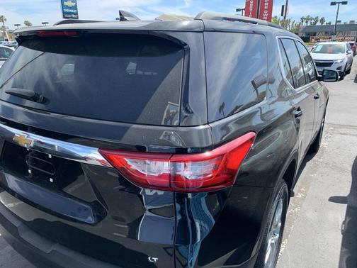 2020 Chevrolet Traverse LT Cloth