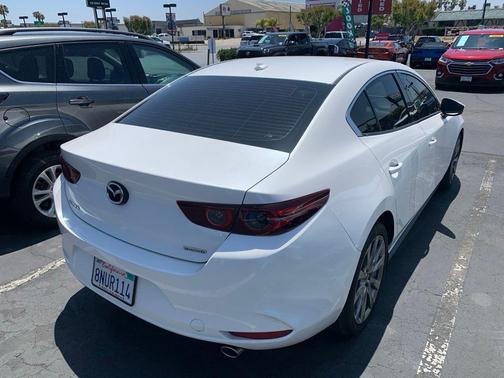 Snowflake White Pearl Mica 2020 Mazda Mazda3 FWD w/Premium Package