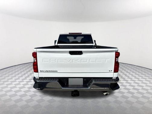 Summit White 2025 Chevrolet Silverado 2500 LT