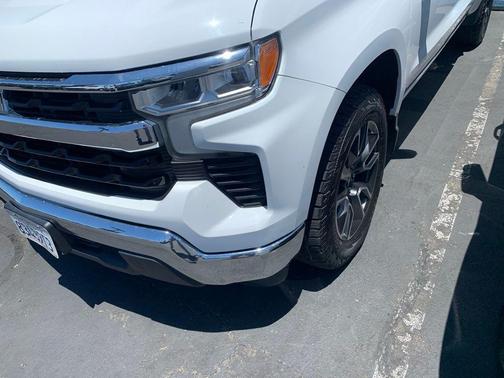 Summit White 2022 Chevrolet Silverado 1500 LT