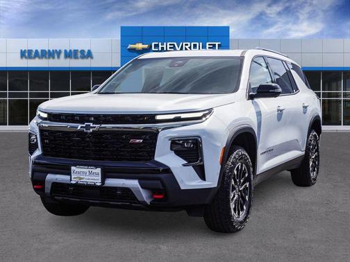 Polar White Tricoat 2026 Chevrolet Traverse Z71