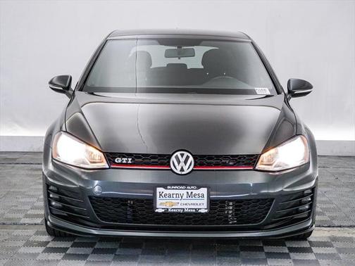 2017 Volkswagen Golf GTI 2.0T S 4-Door