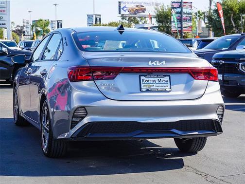 2023 Kia Forte LXS