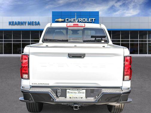 Summit White 2026 Chevrolet Colorado WT