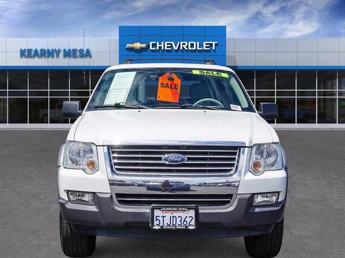 White 2006 Ford Explorer XLT