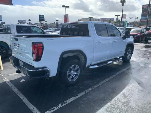 2024 GMC Sierra 1500 SLE