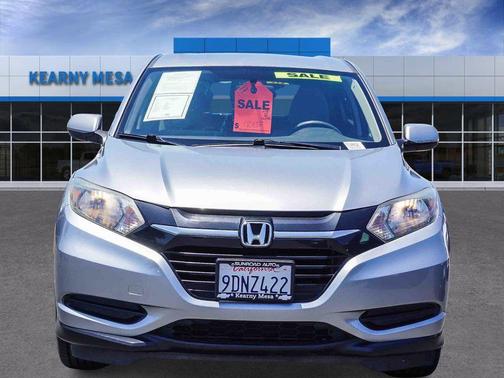 Lunar Silver Metallic 2017 Honda HR-V LX
