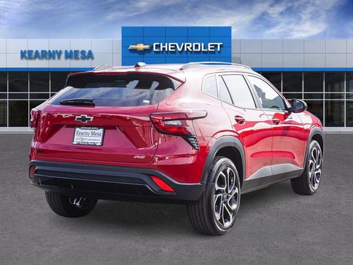 Apex Red 2026 Chevrolet Trax 2RS