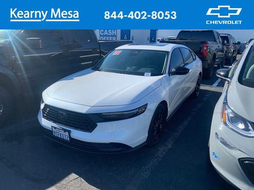 Platinum White Pearl 2025 Honda Accord SE