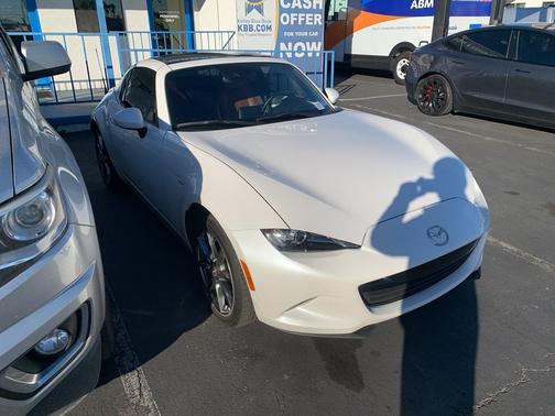 2023 Mazda MX-5 Miata RF Grand Touring