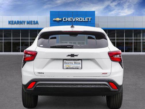 Summit White 2026 Chevrolet Trax 1RS