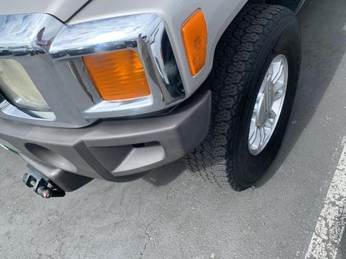 2006 Hummer H3 Base