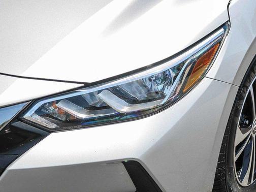 Brilliant Silver Metallic 2022 Nissan Sentra SV
