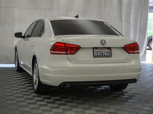 2014 Volkswagen Passat 2.5 SE