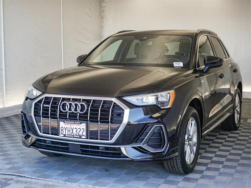 2022 Audi Q3 45 S line Premium