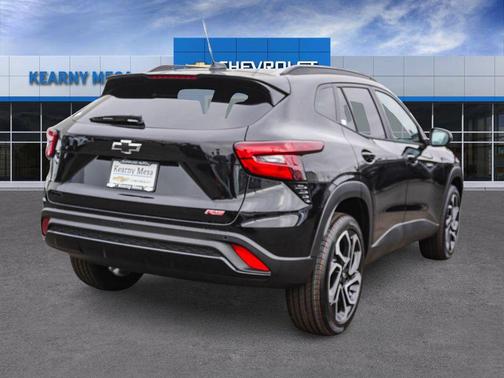 Mosaic Black Metallic 2026 Chevrolet Trax 2RS