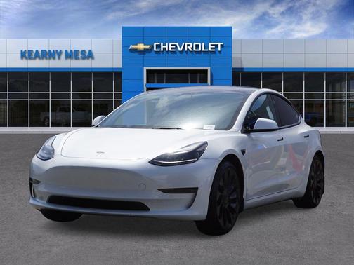 Pearl White Multi-Coat 2022 Tesla Model 3 Performance