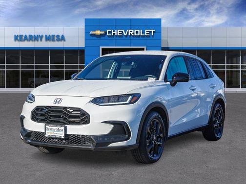 White 2023 Honda HR-V Sport