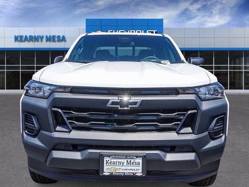 Summit White 2026 Chevrolet Colorado WT