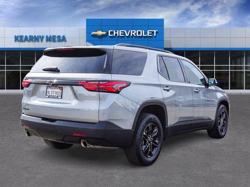 Sterling Gray Metallic 2024 Chevrolet Traverse LS