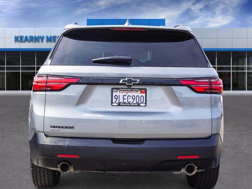 Sterling Gray Metallic 2024 Chevrolet Traverse LS