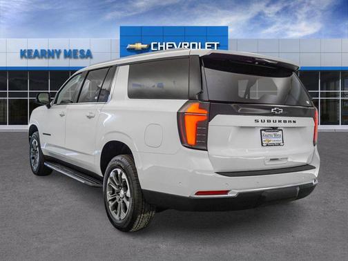 2026 Chevrolet Suburban LS