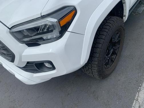 2020 Toyota Tacoma TRD Sport