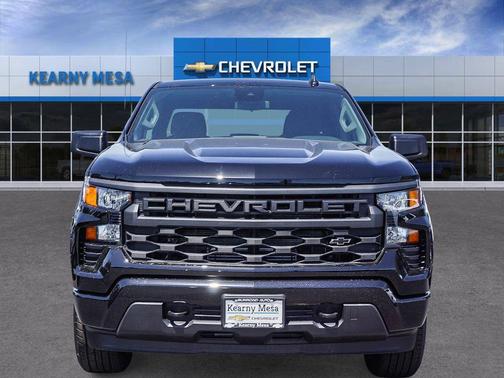 Black 2026 Chevrolet Silverado 1500 Custom