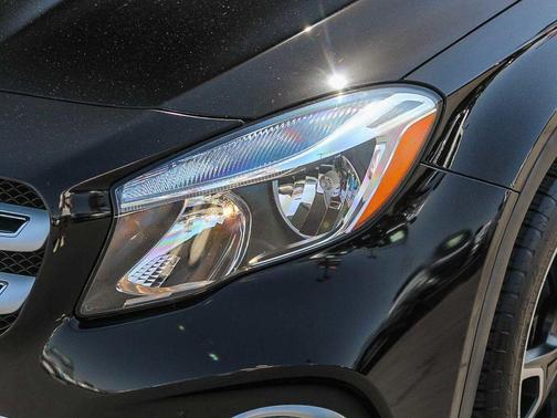 Cosmos Black Metallic 2020 Mercedes-Benz GLA 250 Base